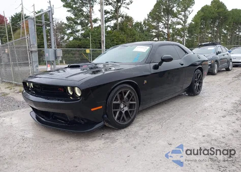 2016 Dodge Challenger 392 Hemi Scat Pack Shaker z USA, uszkodzony, nr VIN 2C3CDZFJXGH253813